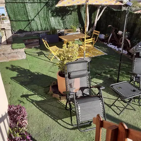 بيت للعطل Le Petit Atelier *