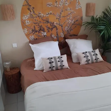 Le Petit Atelier بيت للعطل
