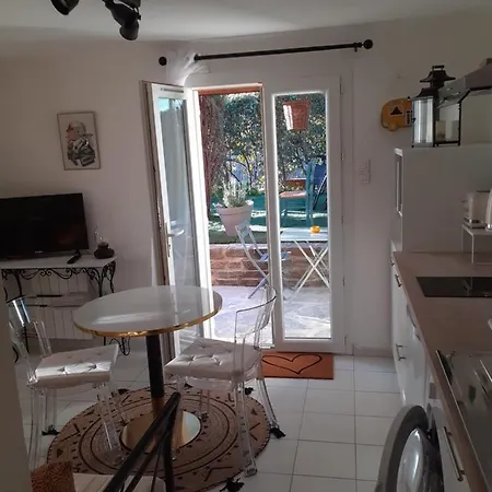 Ferienhaus Le Petit Atelier *