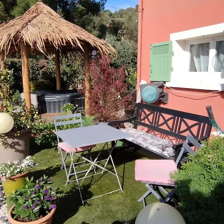 Le Petit Atelier Vakantiehuis